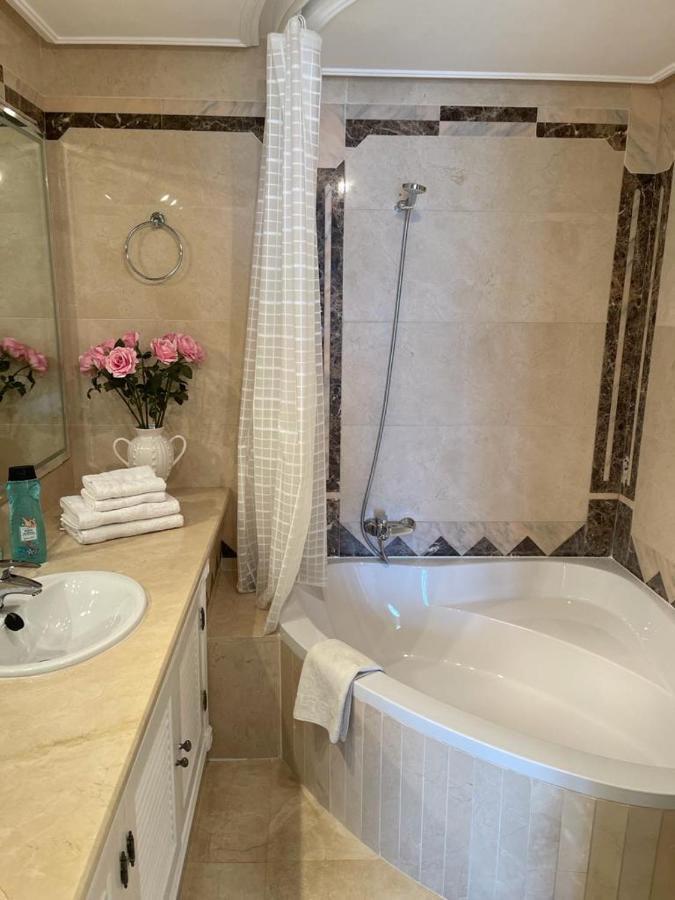 Dominion Apartment Estepona